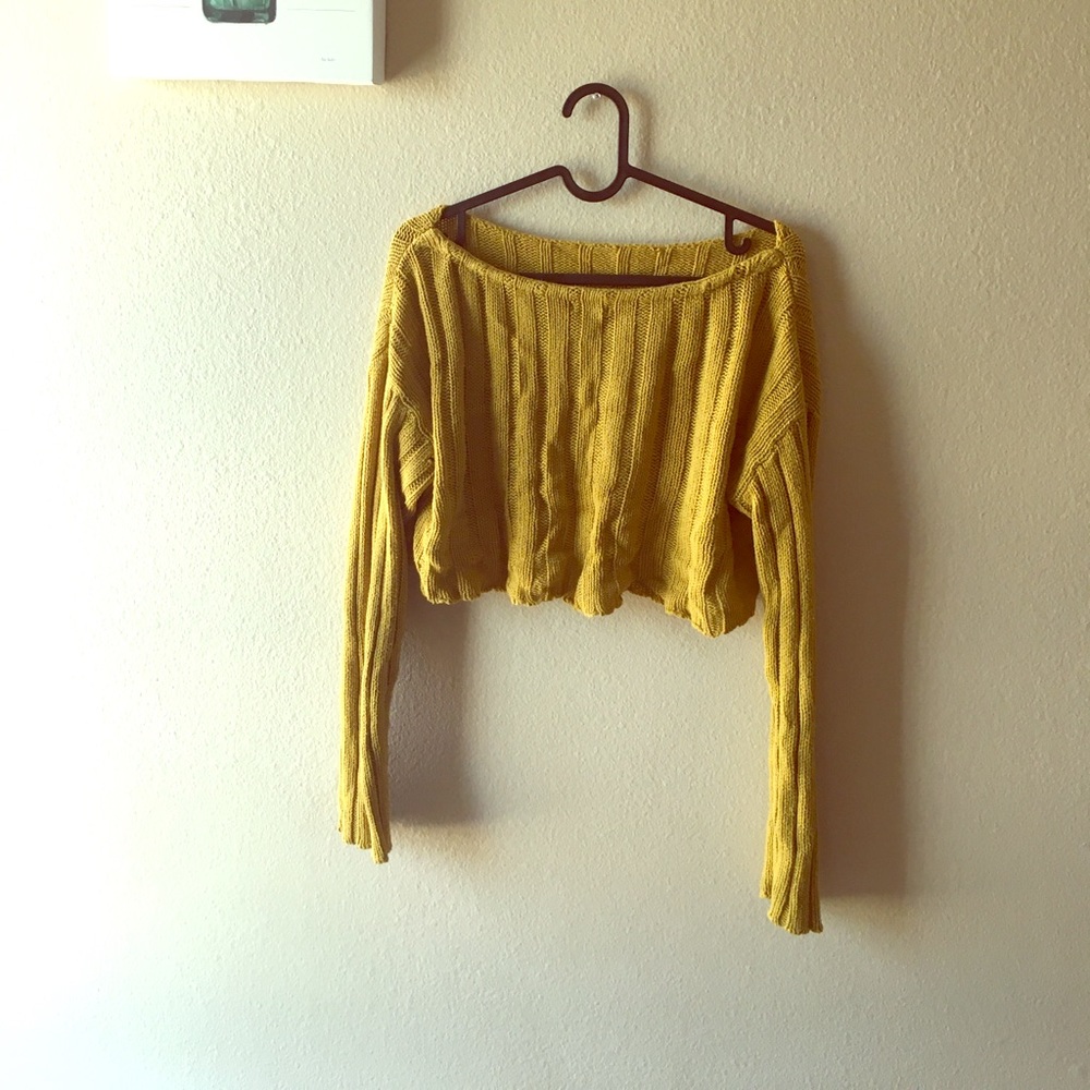 Short Knit sweater